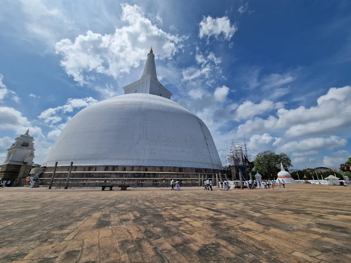 Cité sacrée d'Anuradhapura