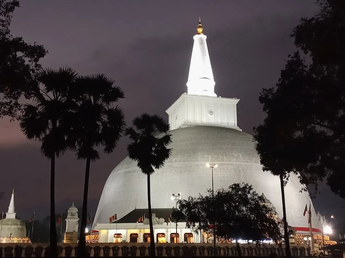 Cité sacrée d'Anuradhapura