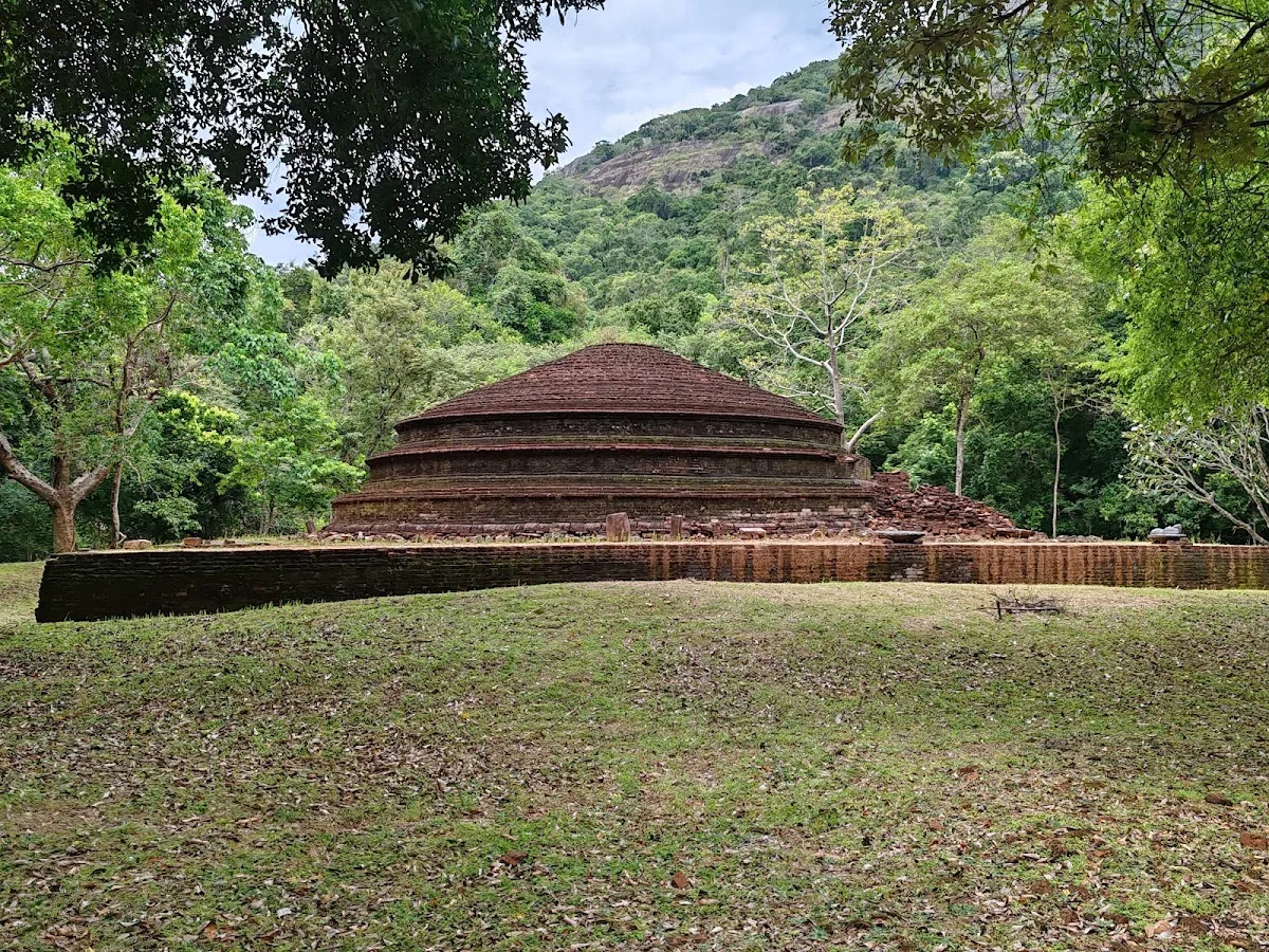 Forêt archéologique de Kaludiya Pokuna