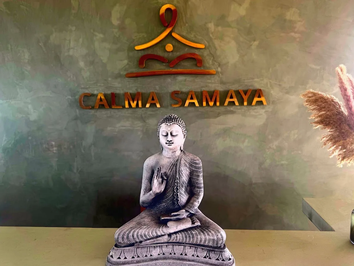 Yoga de luxe au lever et au coucher du soleil