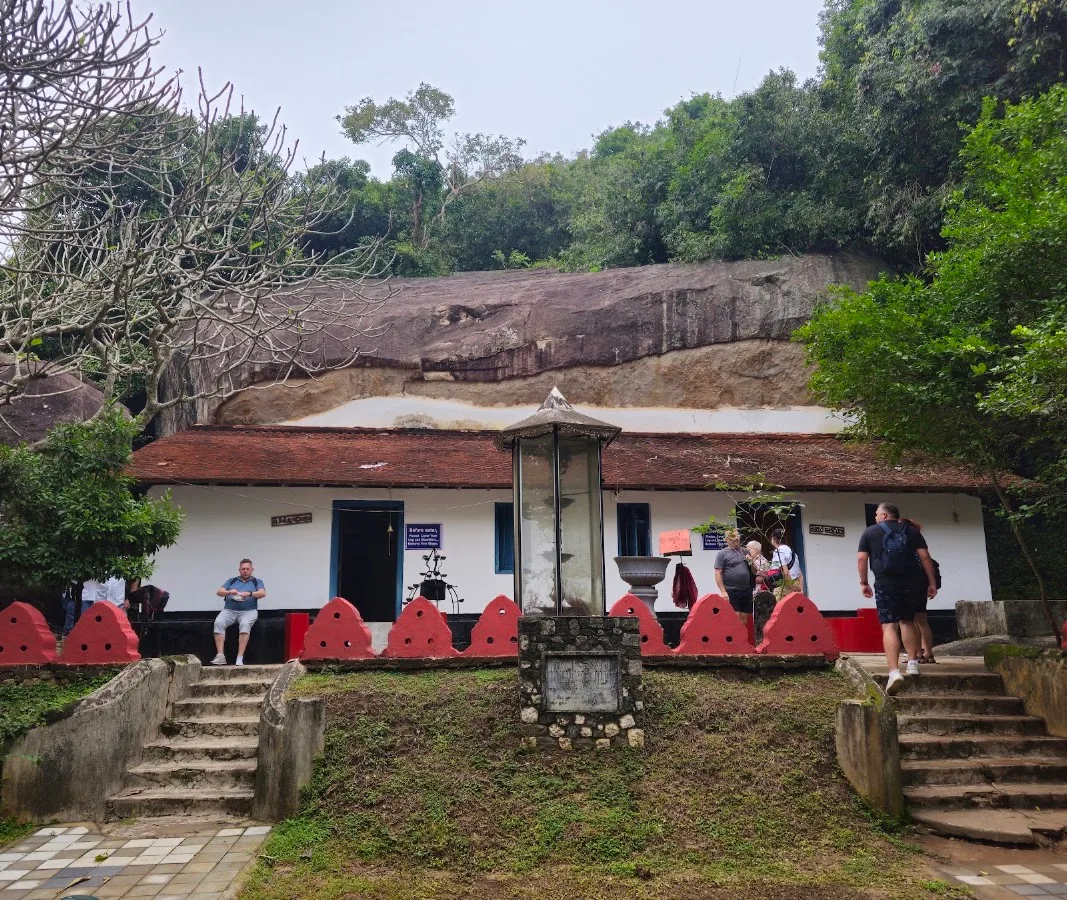 Temple du rocher de Pidurangala
